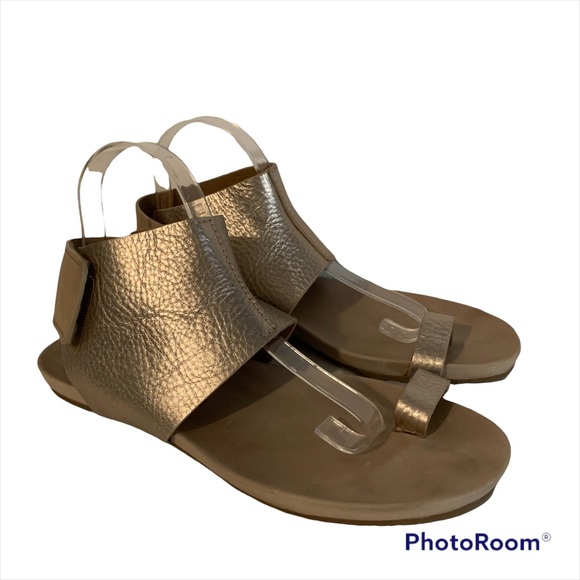 Pedro Garcia | Shoes | Pedro Garcia 4 Vania Pebbled Leather Toe Ring Sandal  Rose Gold Spain Comfort | Poshmark